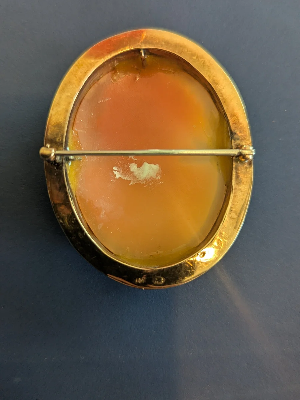 Antique 10K Solid Gold Left-Facing Shell Cameo Brooch / Pin